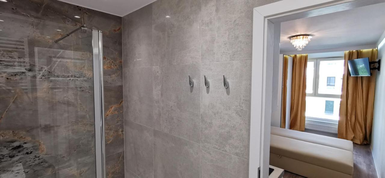 Wow Flou Przystan Letnica Apartamenty 700M Plaza Gdańsk Eksteriør billede