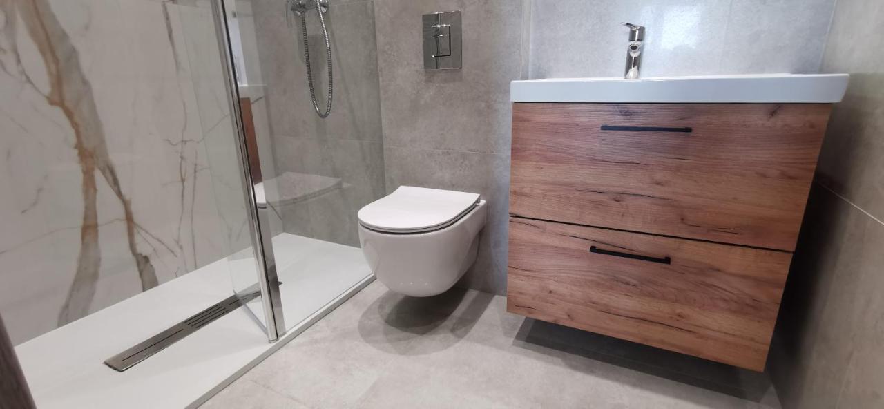 Wow Flou Przystan Letnica Apartamenty 700M Plaza Gdańsk Eksteriør billede