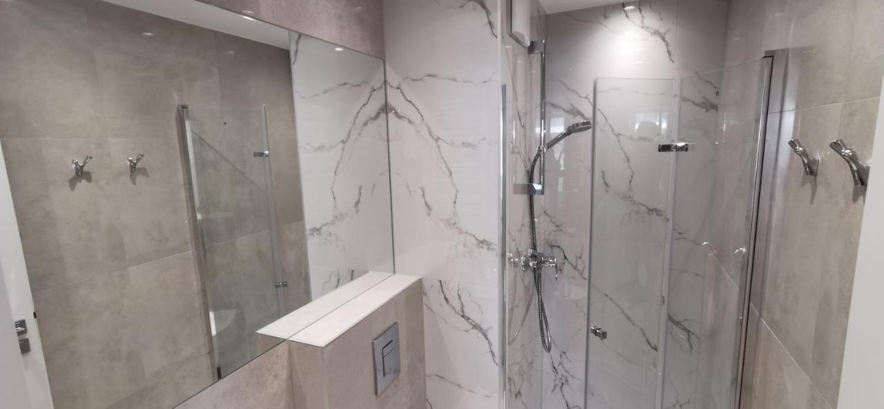 Wow Flou Przystan Letnica Apartamenty 700M Plaza Gdańsk Eksteriør billede